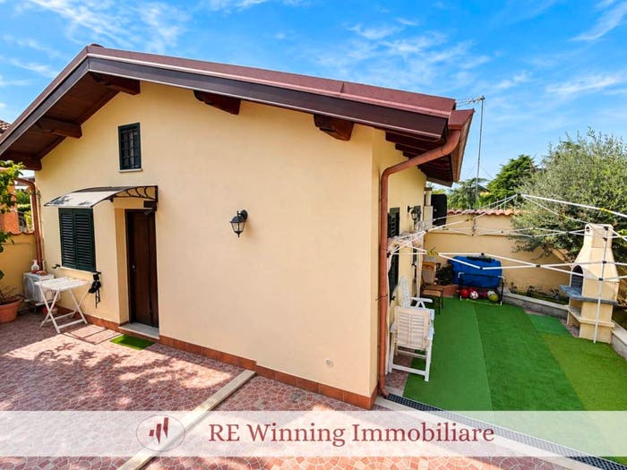 Appartamento bilocale in vendita in Via Bolotana, Rocca Cencia, Roma
