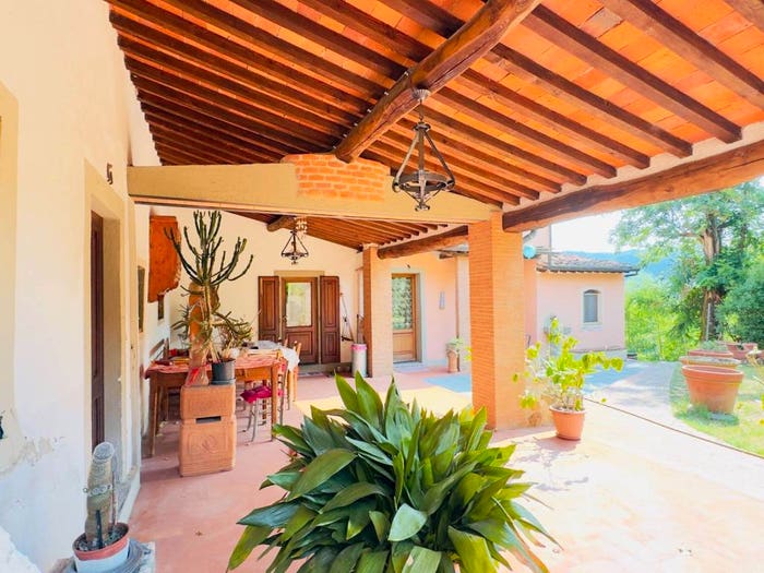 Casa con 6 locali in vendita in Via Giovan Battista Vico, Marliana