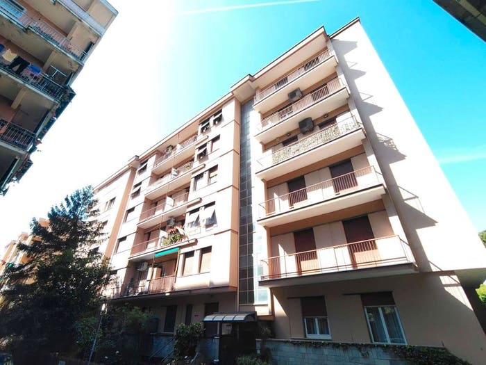 Appartamento quadrilocale in vendita in viale Pio VII, Quarto, Genova