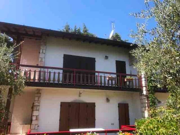 Appartamento trilocale in vendita in Via delle Pozze, San Felice del Benaco