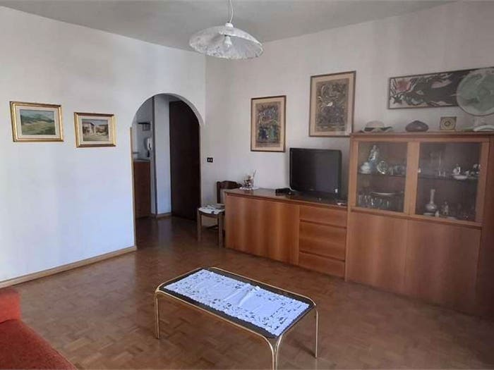 Appartamento con 5 locali in vendita in Via Diaz, Centro, Levico Terme
