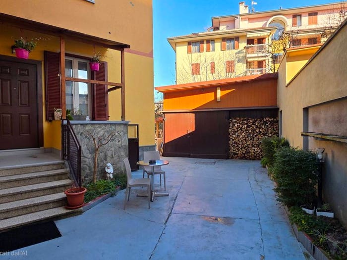 Casa trilocale in vendita in Via Enrico Toti, Abbiategrasso