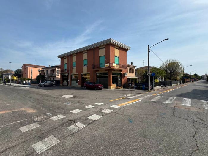 Appartamento con 6 locali in vendita in Centro, Mirandola