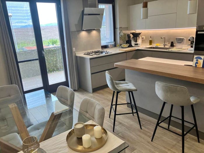 Appartamento quadrilocale in vendita in Via degli Abeti, Centro, Cisterna di Latina