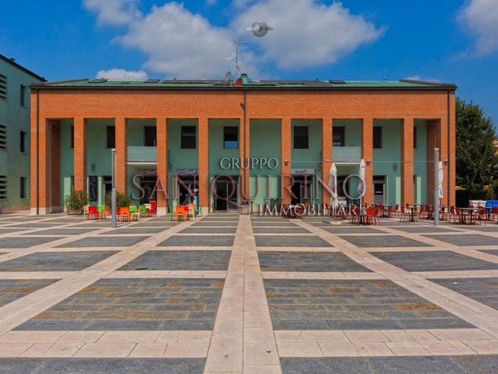 Appartamento monolocale in vendita in piazza don teobaldo soragna, Centro, Guastalla