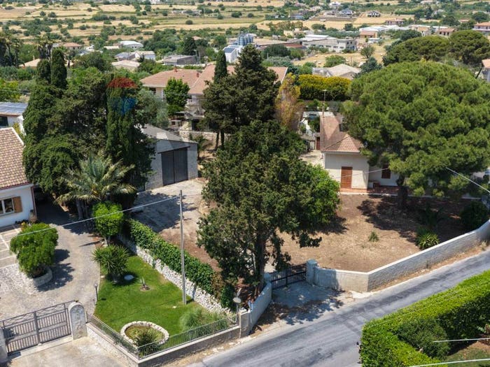 Casa con 6 locali in vendita in VIA ROCCIOLA SCROFANI, Modica Sorda, Modica