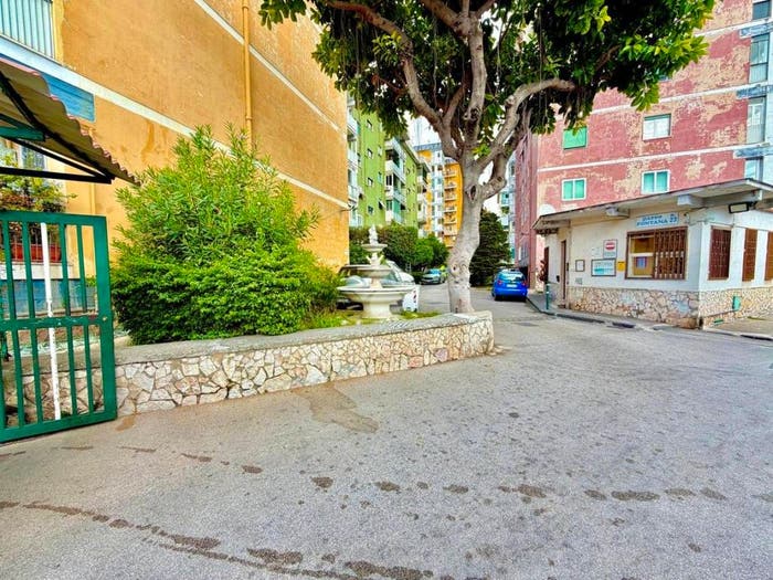 Appartamento trilocale in vendita in Via L Mercantini, Fuorigrotta, Napoli