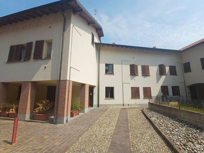 Appartamento bilocale in vendita in Via Concordia, Centro, Mezzago