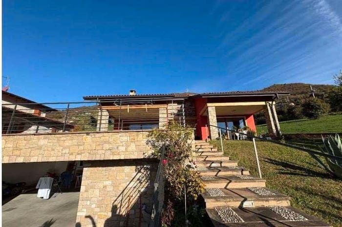 Casa con 6 locali in vendita in Via berlinga, Adrara San Martino