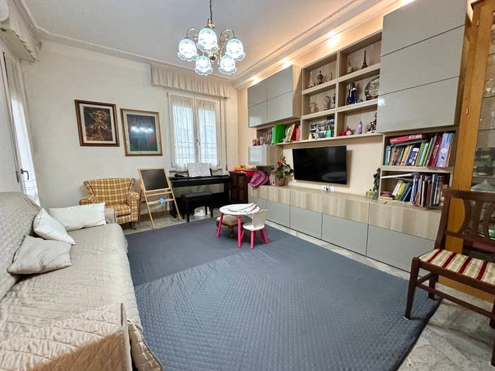Appartamento quadrilocale in vendita in Via Giovan Battista Pergolesi, Novoli, Firenze