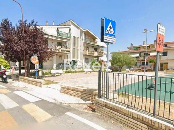 Appartamento trilocale in vendita in Via San Michele, Centro, Castilenti
