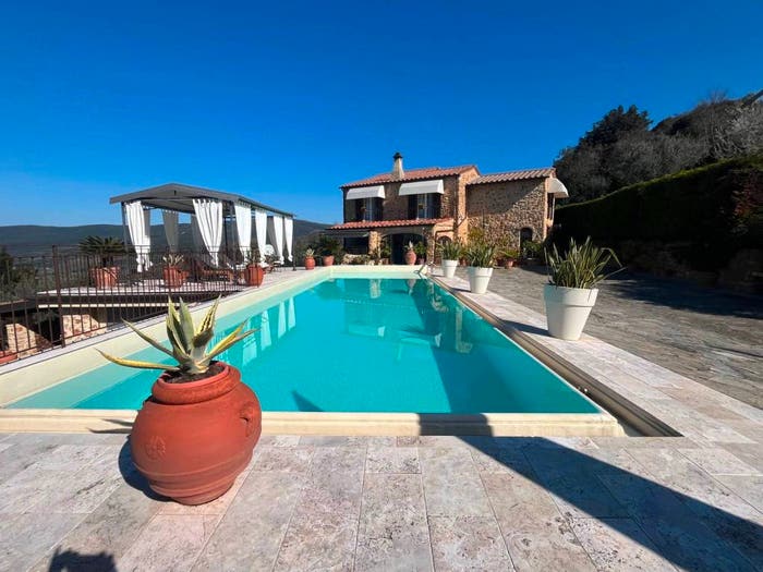 Casa con 6 locali in vendita in Piazza Giuseppe Garibaldi, Centro, Massa Marittima