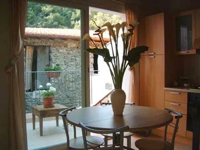 Appartamento trilocale in vendita in Isolabona