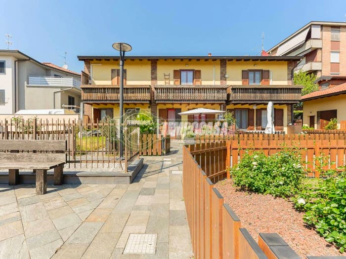 Casa trilocale in vendita in Via Cavette, Levate