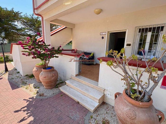 Appartamento trilocale in vendita in Via Ottavia, Torre Santa Sabina, Carovigno