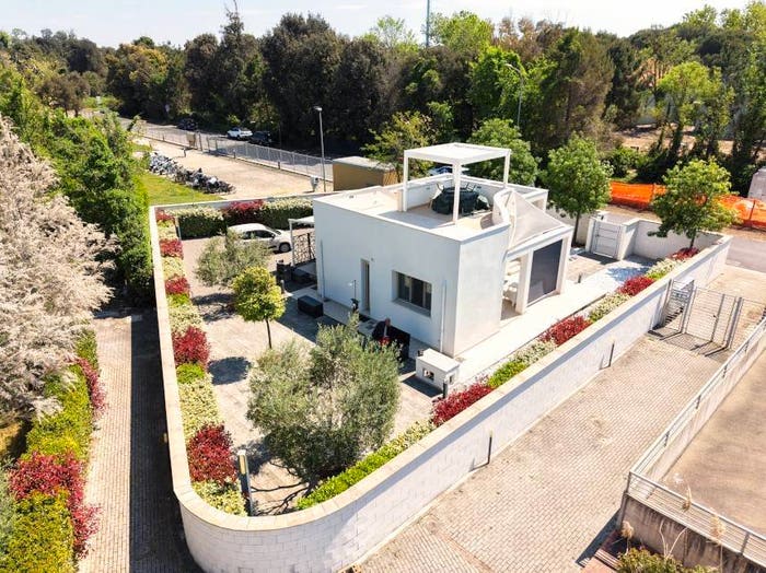 Casa bilocale in vendita in Via Dei Frassini, Calambrone, Pisa