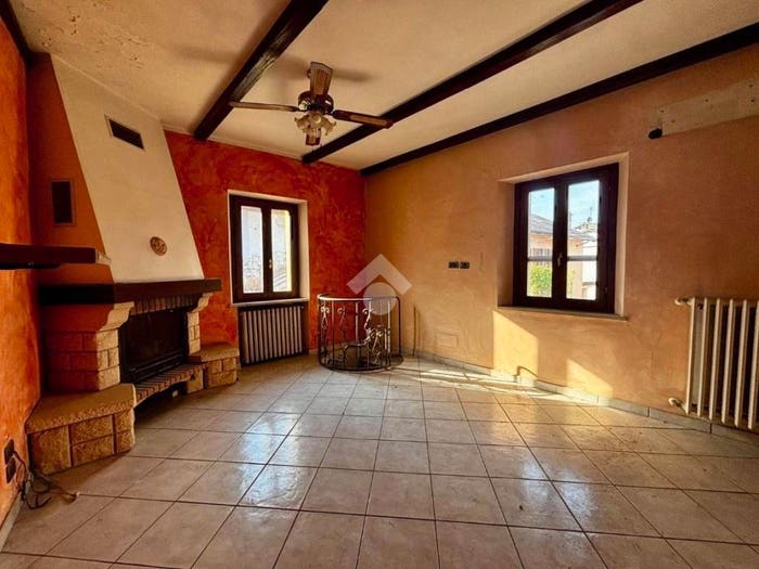 Appartamento con 5 locali in vendita in Via alfieri, Centro, Castagnole Piemonte