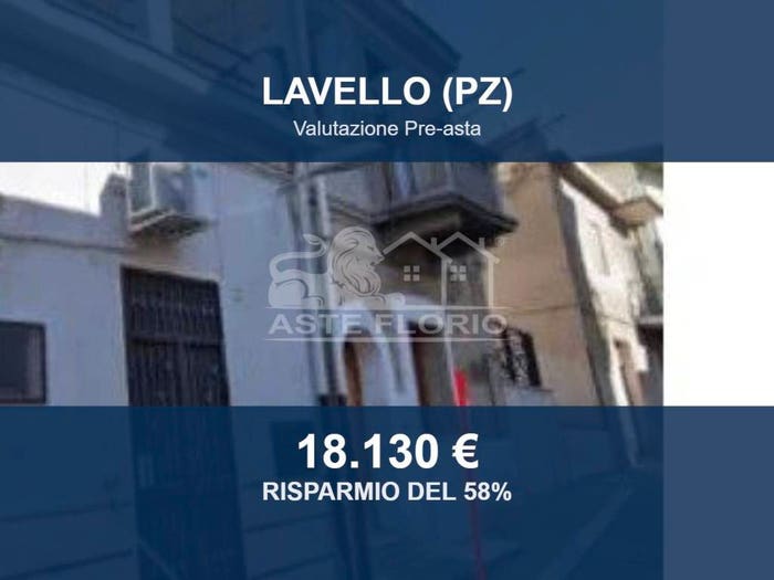 Casa trilocale in vendita in Via Niccolò Machiavelli, Centro, Lavello