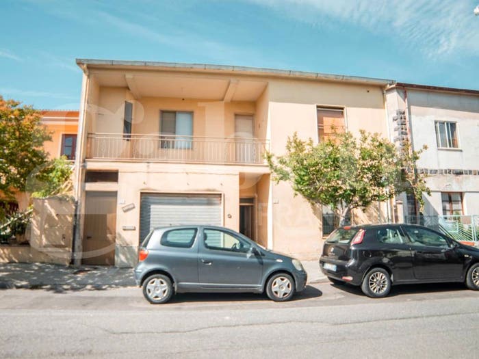 Casa con 5 locali in vendita in VIALE SARDEGNA, Centro, Terralba