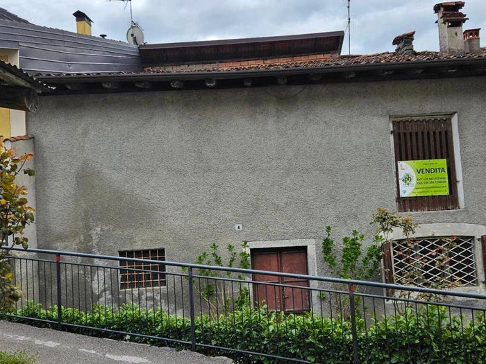 Appartamento con 6 locali in vendita in Via Maggio, Lodrone Darzo, Storo
