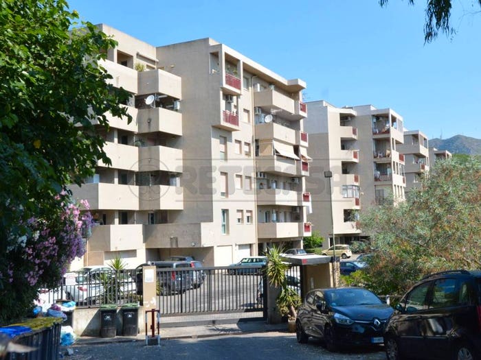 Appartamento monolocale in vendita in Salita Tre Monti, Tirone, Messina