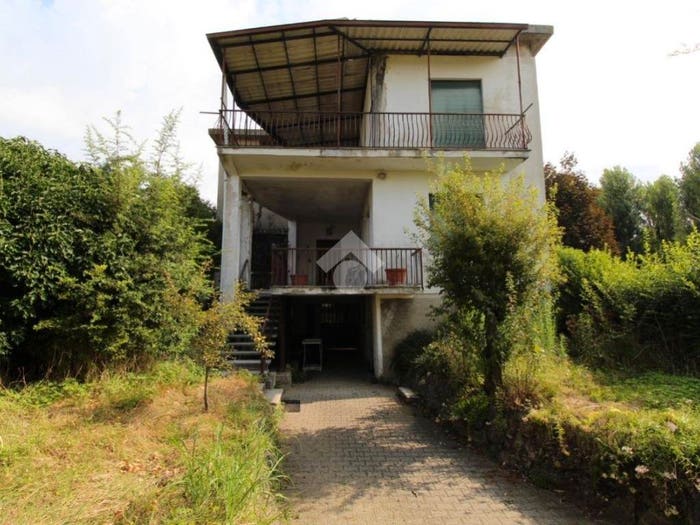 Appartamento trilocale in vendita in Via S Mauro, Renate