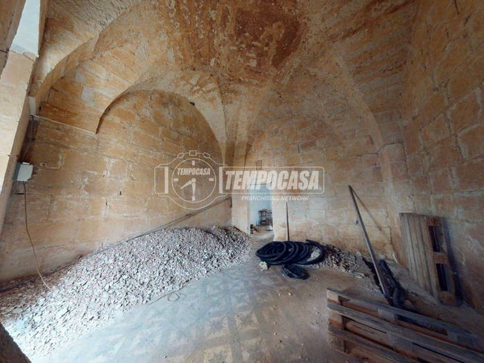 Casa trilocale in vendita in Via Roma, Corigliano d'Otranto
