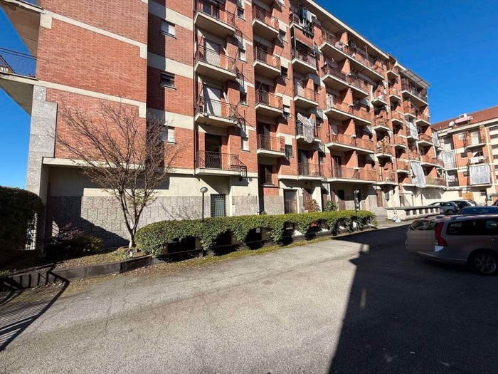 Appartamento quadrilocale in vendita in Piazza Maggio, Corso Alessandria, Asti