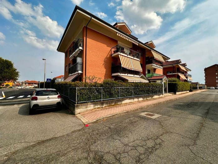 Appartamento trilocale in vendita in Via Vigna, Centro, Ciriè