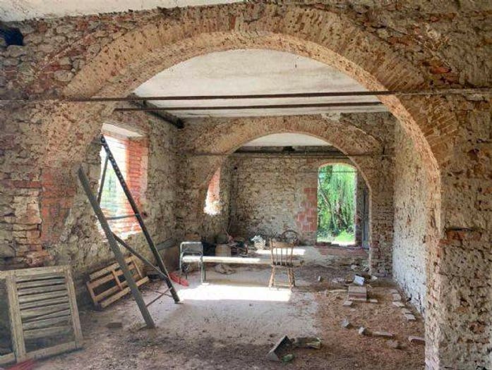 Casa con 6 locali in vendita in Castelfranco Di Sopra, Castelfranco Piandisco