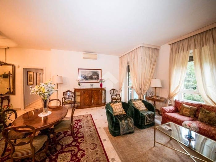 Appartamento trilocale in vendita in VIA ANGELO FUMAGALLI, Navigli Darsena, Milano