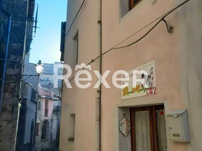 Casa quadrilocale in vendita in Via Oristano, Centro, Santu Lussurgiu