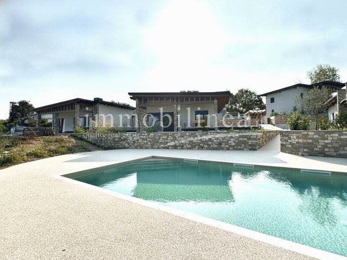Casa con 5 locali in vendita in La Bosca, Lazise