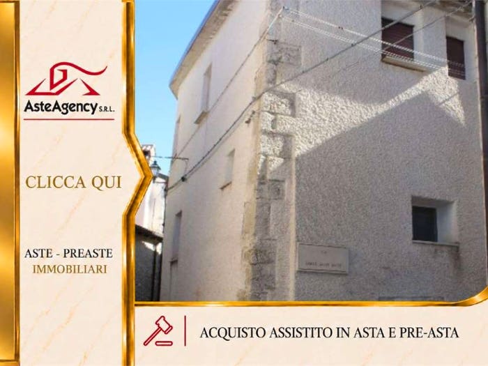 Appartamento con 6 locali in vendita in Via delle Mandrelle snc, San Martino D'ocre, Ocre