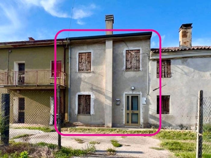 Casa quadrilocale in vendita in VIA VALBONA, Centro, Lozzo Atestino