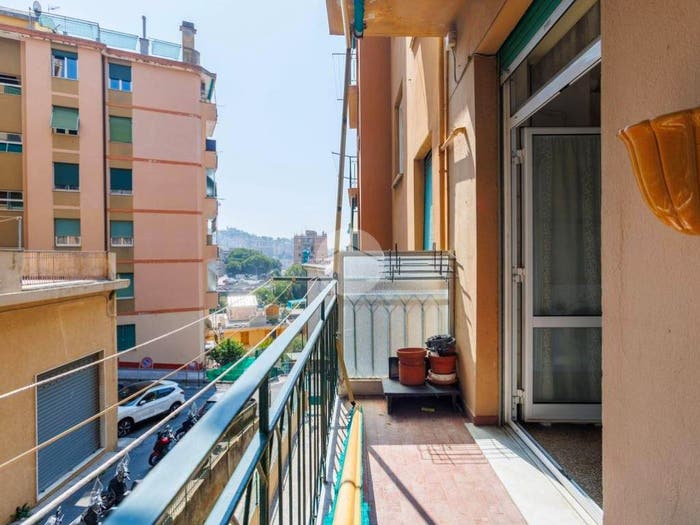 Appartamento quadrilocale in vendita in Via Monte Rosa, Staglieno, Genova