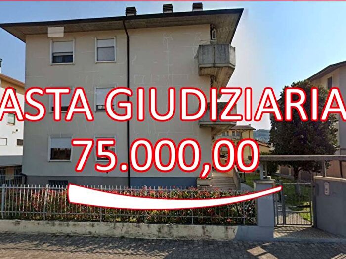 Appartamento con 5 locali in vendita in Via San Pietro, Centro, Montecchia di Crosara