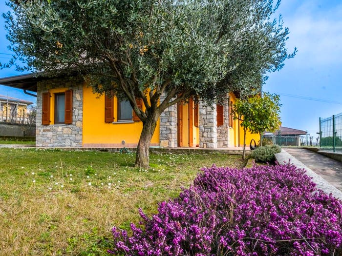 Casa quadrilocale in vendita in Località Luogo di Mezzo, Grumello del Monte
