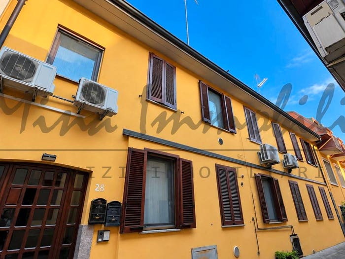 Appartamento trilocale in vendita in Via Giuseppe Garibaldi, Casorate Primo