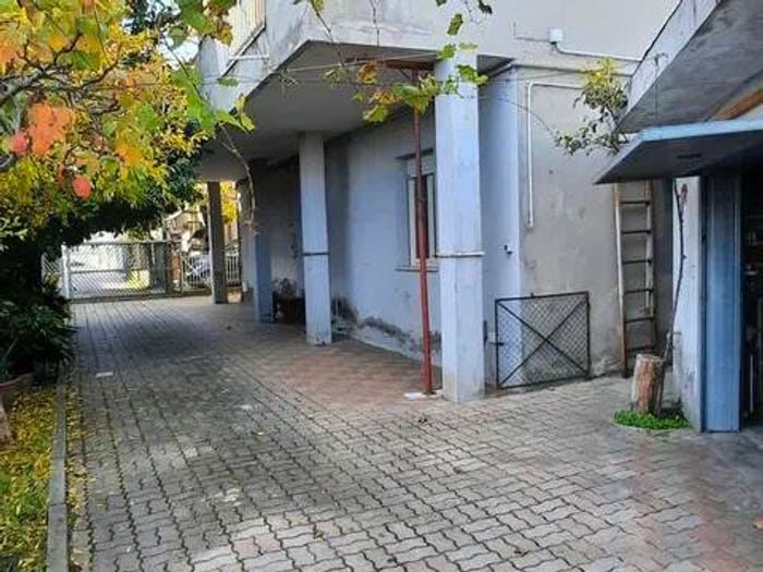 Casa con 6 locali in vendita in Via Fonte Romana No Number, Ospedale, Pescara