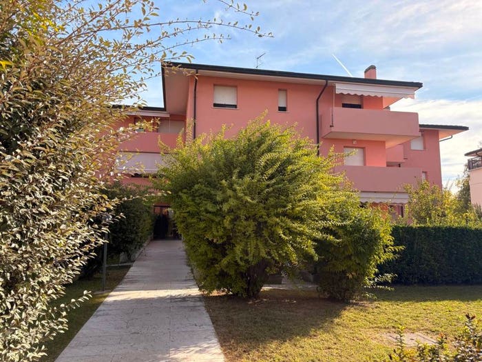 Appartamento con 5 locali in vendita in Via Silvio Zorzi, San Giuseppe Aeroporto, Treviso