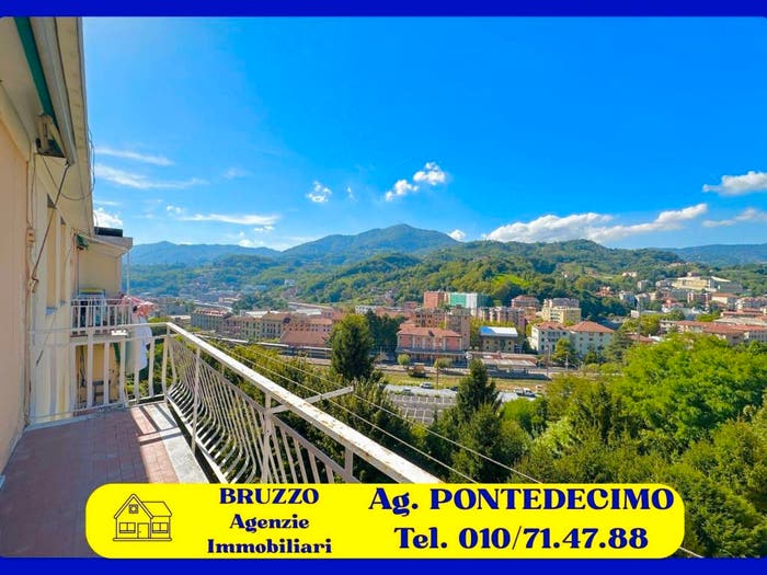 Appartamento quadrilocale in vendita in Salita Serra Riccò, Pontedecimo, Genova