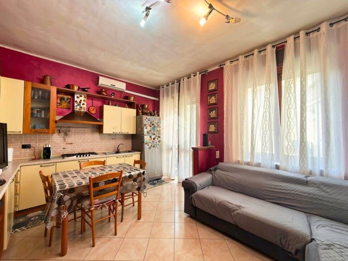 Appartamento trilocale in vendita in Via Monviso, Semicentro, Vercelli