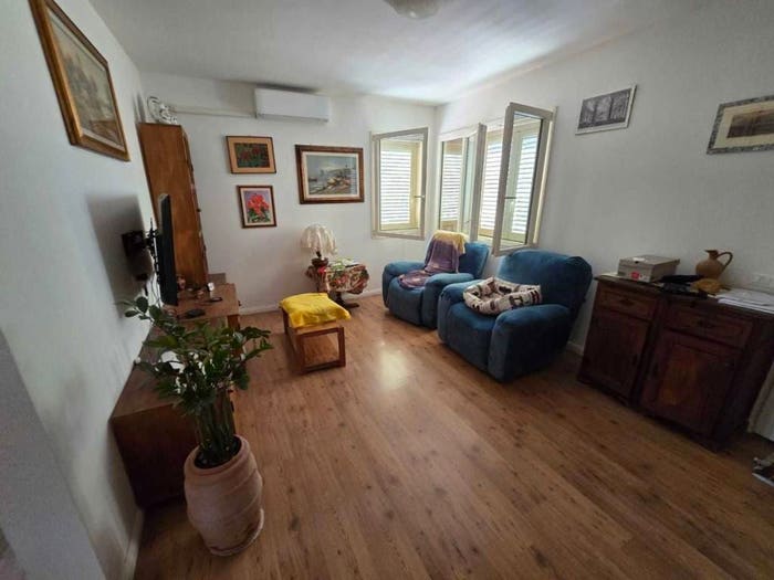 Casa con 6 locali in vendita in Via Castagnara, Romagnano, Massa