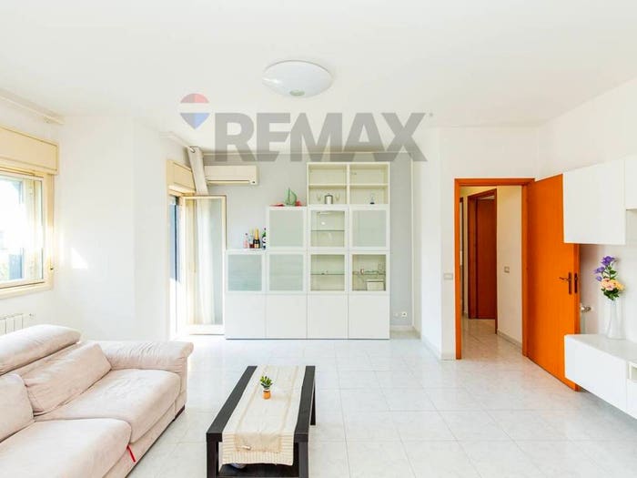 Appartamento quadrilocale in vendita in Via Tremestieri, Centro, Mascalucia