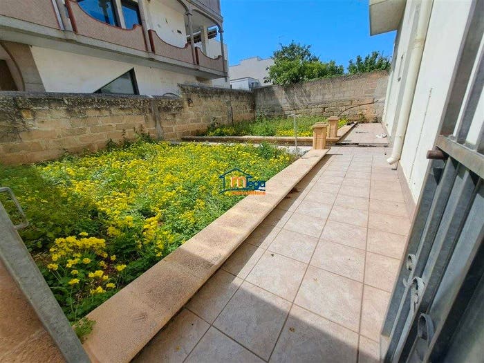 Casa trilocale in vendita in Via Decio Raggi, Alezio