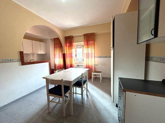 Appartamento trilocale in vendita in Via alessandro turco, Centro Storico, Catanzaro