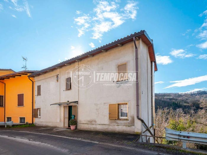 Casa trilocale in vendita in Località La Strada, Casina