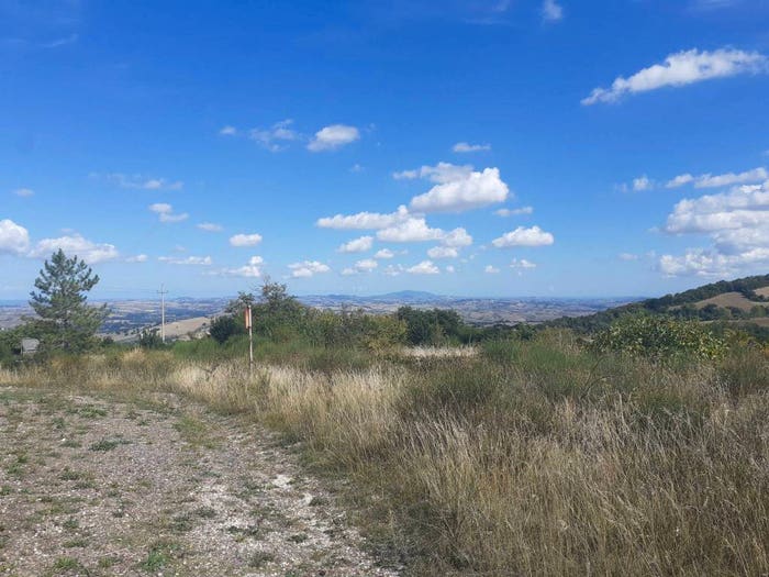 Casa con 6 locali in vendita in Cingoli