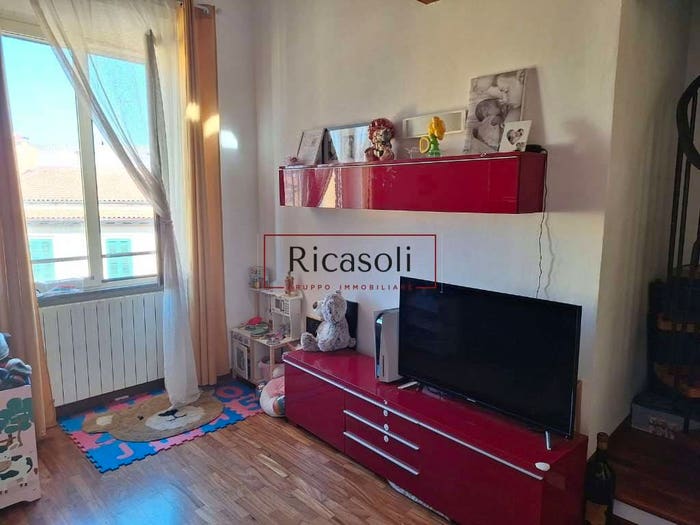 Appartamento trilocale in vendita in via solferino, Pontino Bastia, Livorno